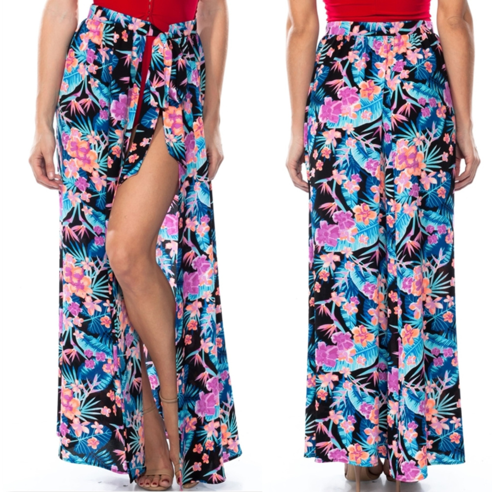 TROPICAL FLORAL SWIMSUIT WRAP/ COVERUP / SARONGS - Picture 2 of 3